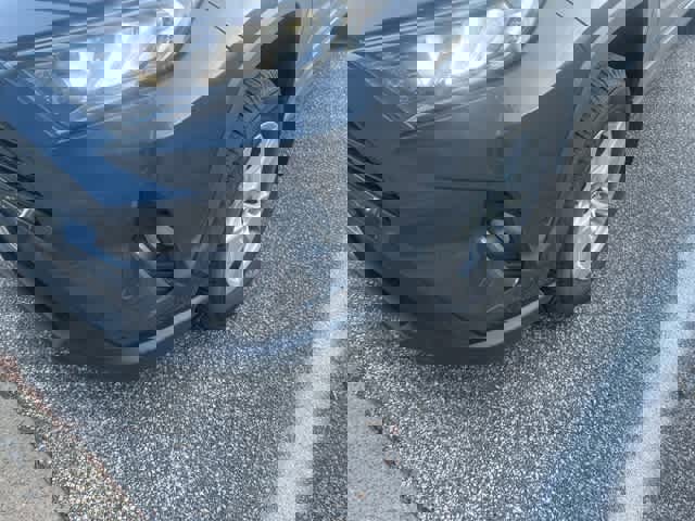 Used 2020 Toyota RAV4 XLE image 10