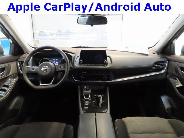 Used 2023 Nissan Rogue SV image 7