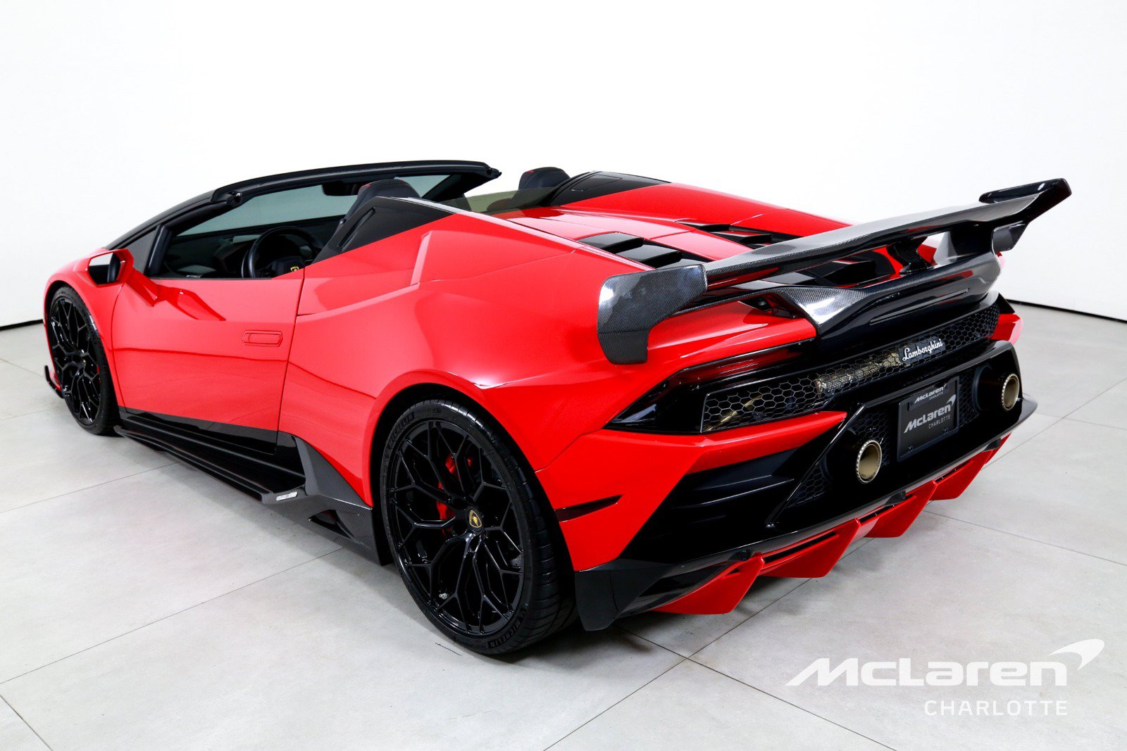 Used 2020 Lamborghini Huracan EVO AWD/4WD image 7