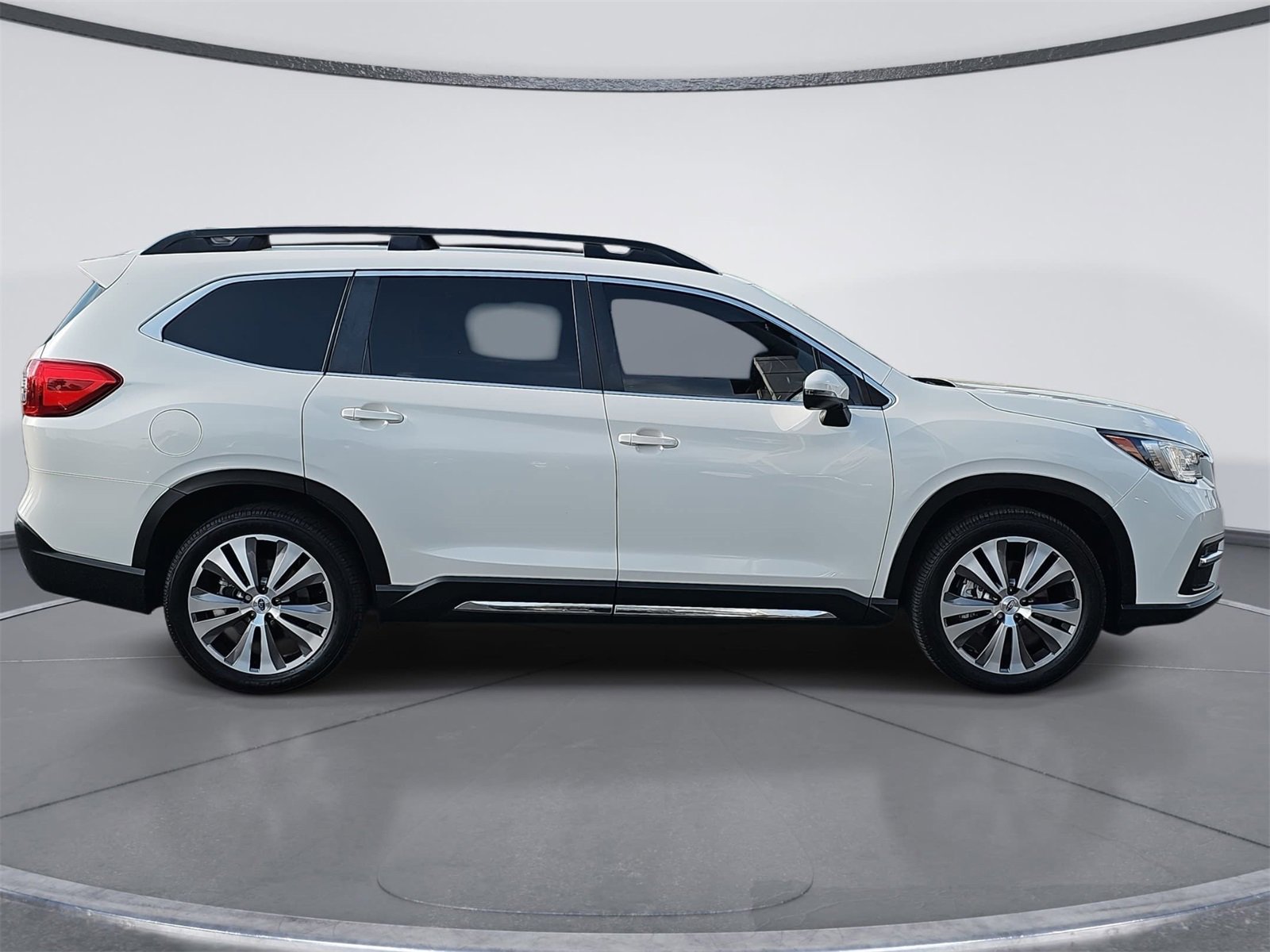 Used 2022 Subaru Ascent Limited w/ Technology Package image 2