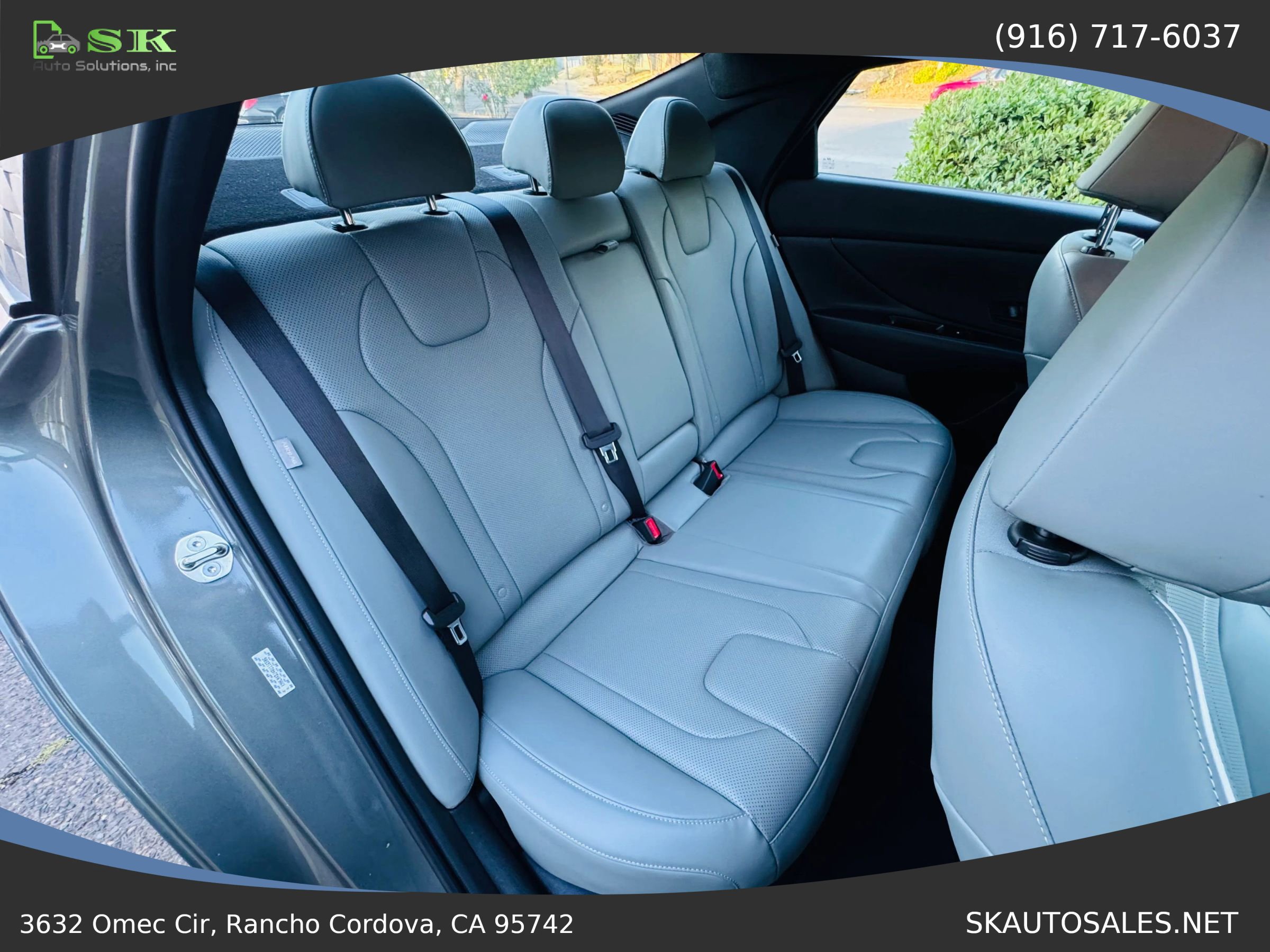 Used 2024 Hyundai Elantra Limited FWD image 30