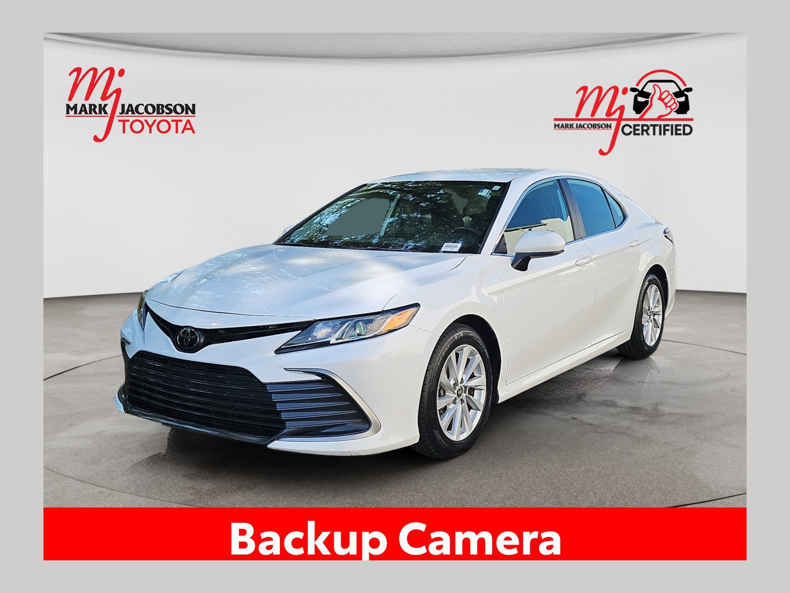 Used 2024 Toyota Camry LE FWD image 1