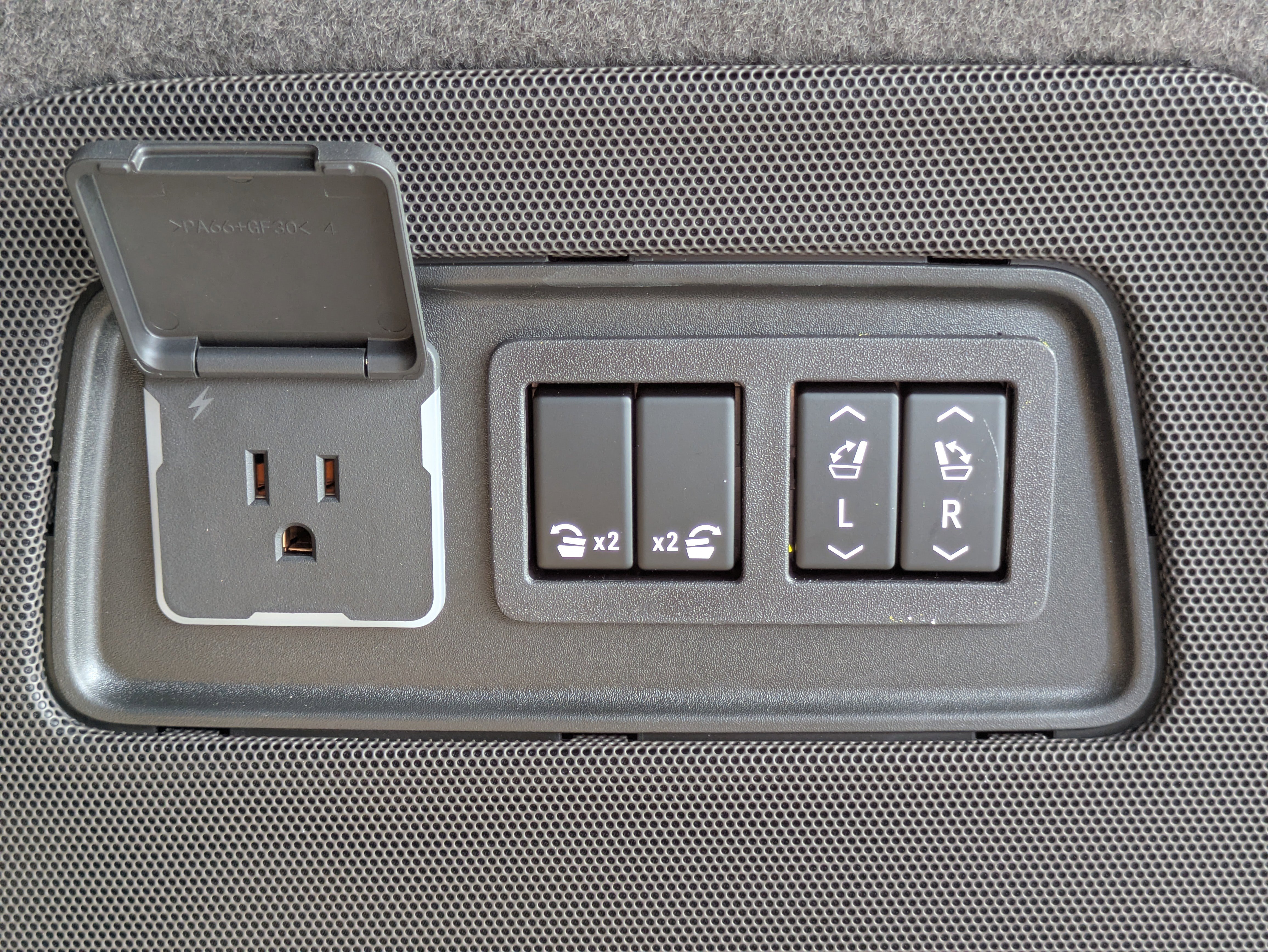 New 2026 Cadillac Escalade ESV Luxury w/ LPO, Radiant Package image 9