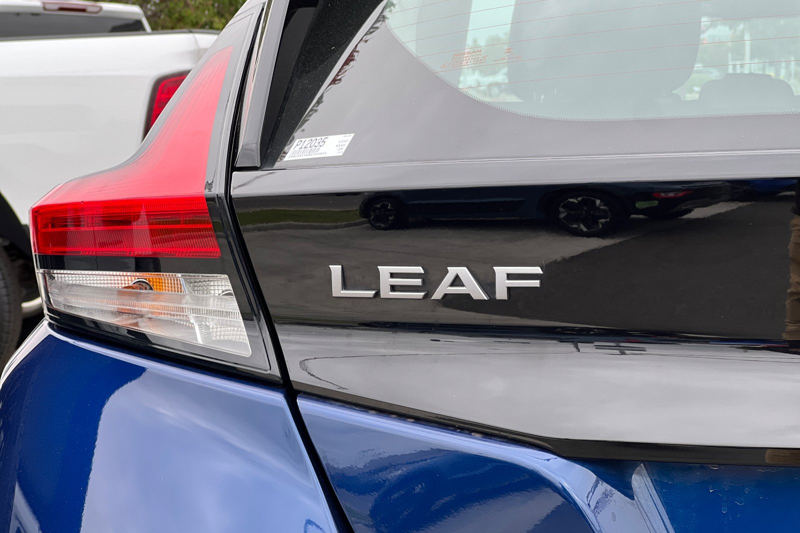 Certified 2024 Nissan Leaf SV Plus FWD image 34