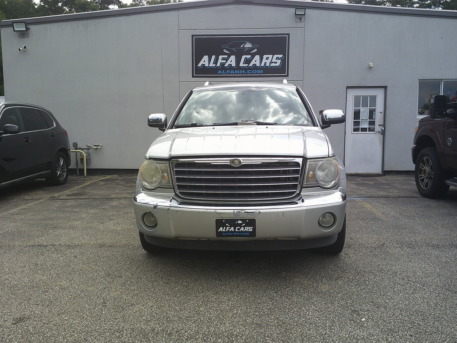 Used 2008 Chrysler Aspen Limited w/ Popular Equipment Group AWD/4WD image 2