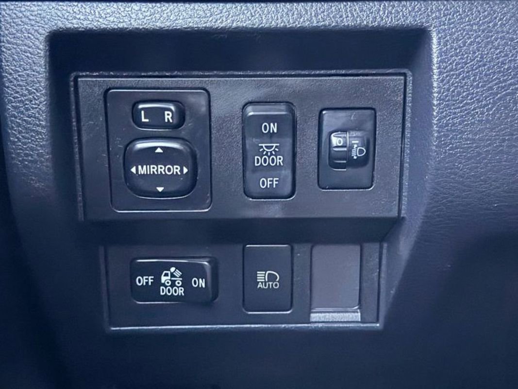 Used 2020 Toyota Tundra SR image 21