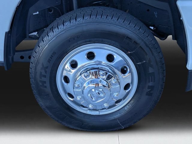 Used 2026 RAM 3500 Laramie AWD/4WD image 9