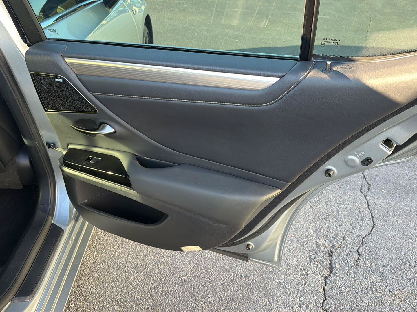 Certified 2022 Lexus ES 350 F Sport w/ Accessory Package 2 FWD image 15