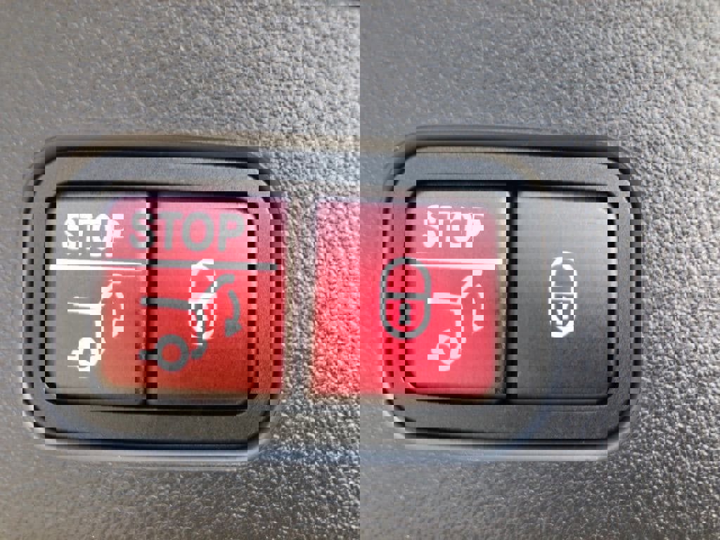 New 2026 Mercedes-Benz GLC 300 4MATIC image 39