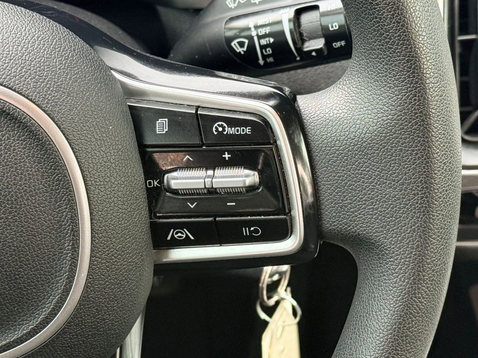 Used 2021 Kia Sorento LX image 26