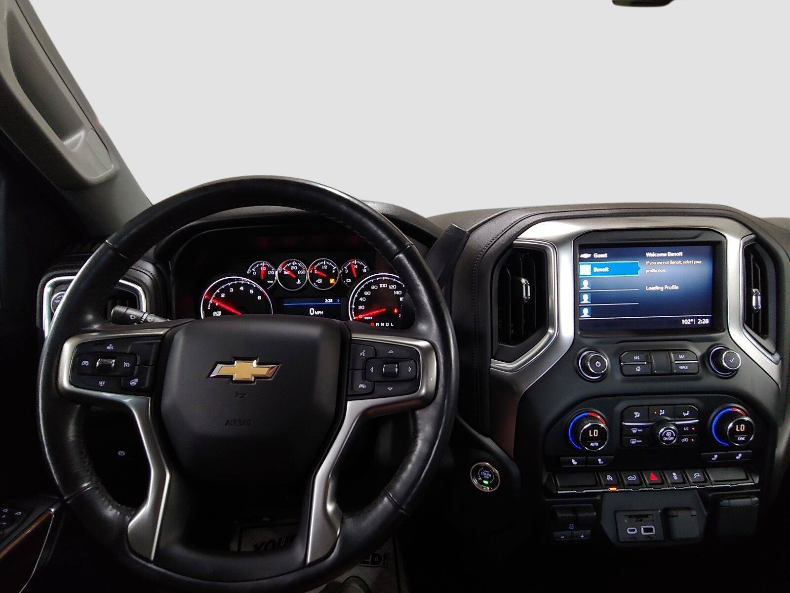 Used 2019 Chevrolet Silverado 1500 LT w/ True North Edition AWD/4WD image 12