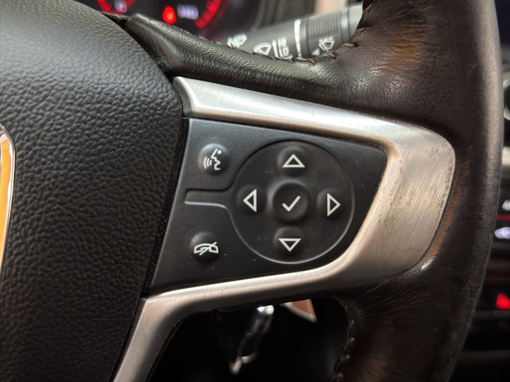 Used 2015 GMC Canyon SLT w/ Driver Alert Package image 25