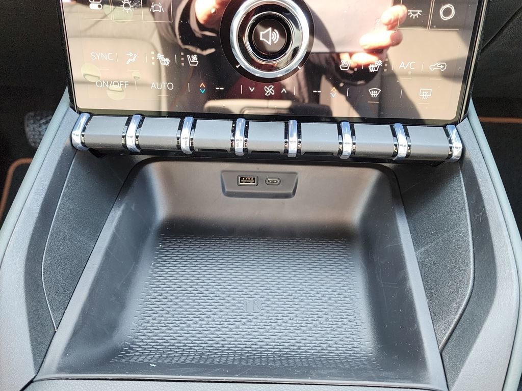 New 2026 GMC Terrain AT4 w/ Convenience Package III image 29