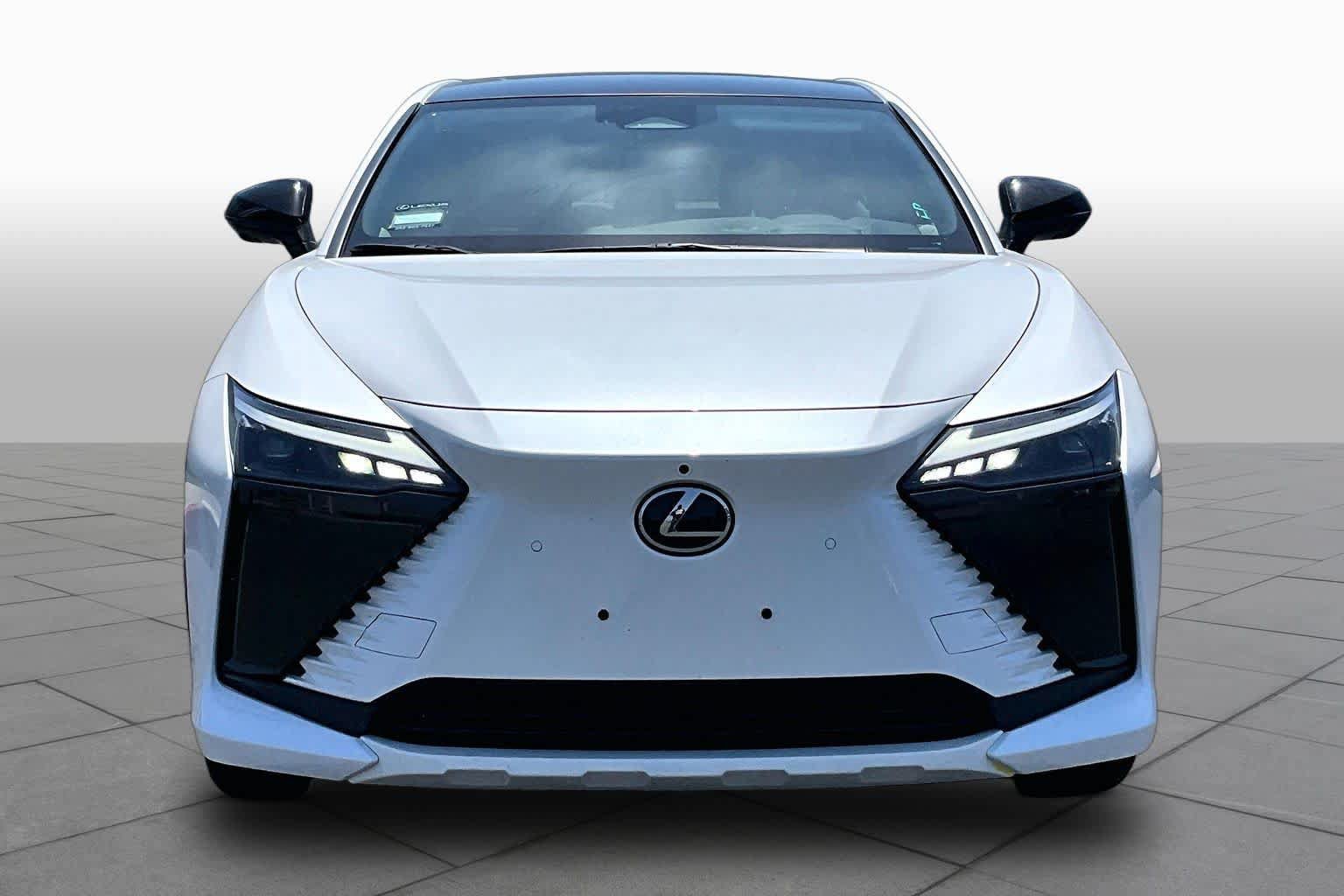 Used 2023 Lexus RZ 450e Premium w/ Cold Area Package AWD/4WD image 4