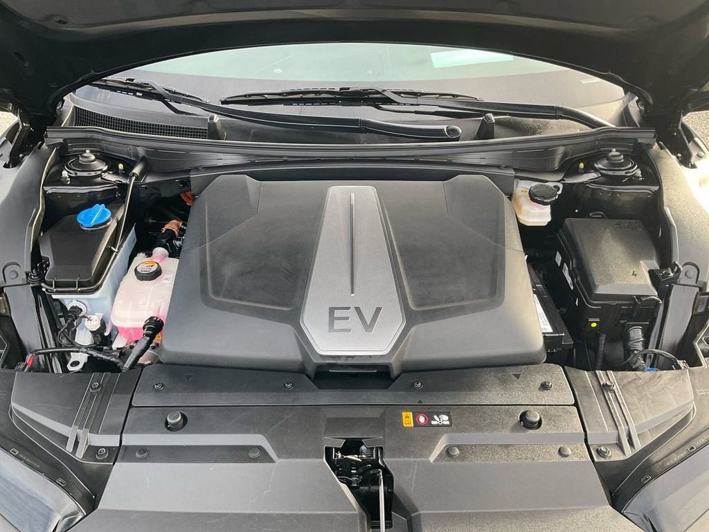 Used 2022 Kia EV6 GT-Line w/ GT-Line Suede Seat Package image 31