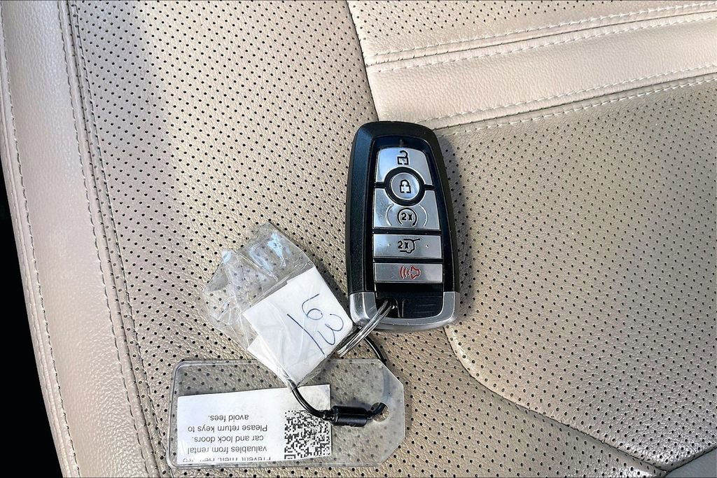 Used 2024 Ford Expedition Limited RWD image 10