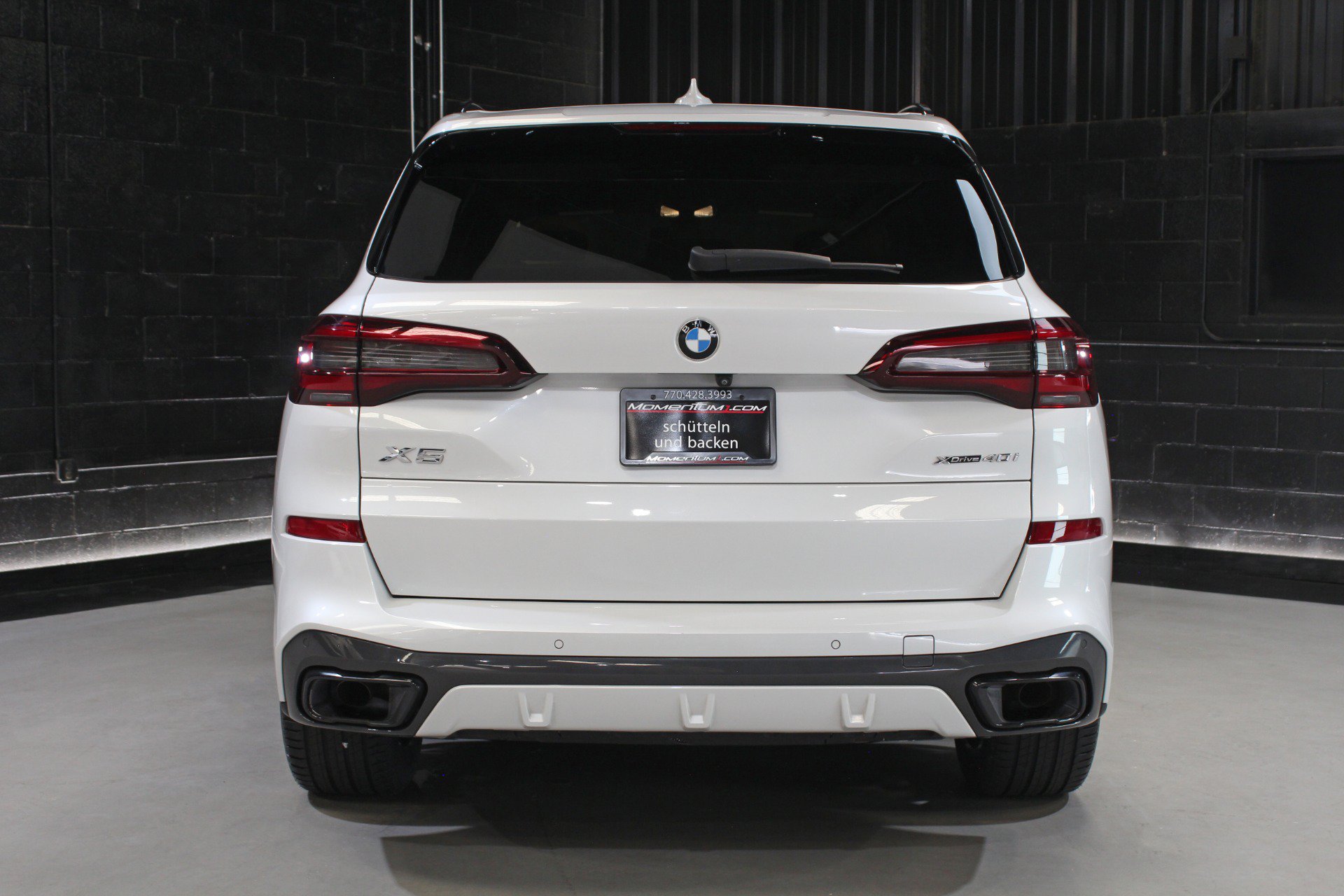 Used 2021 BMW X5 xDrive40i w/ M Sport Package AWD/4WD image 16