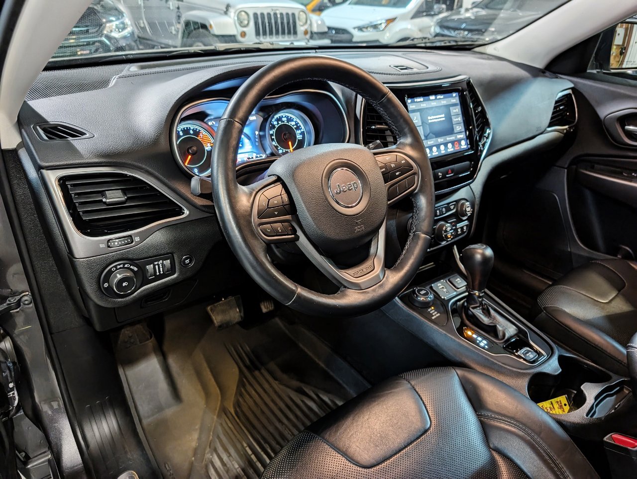 Used 2019 Jeep Cherokee Limited w/ Trailer Tow Group image 13