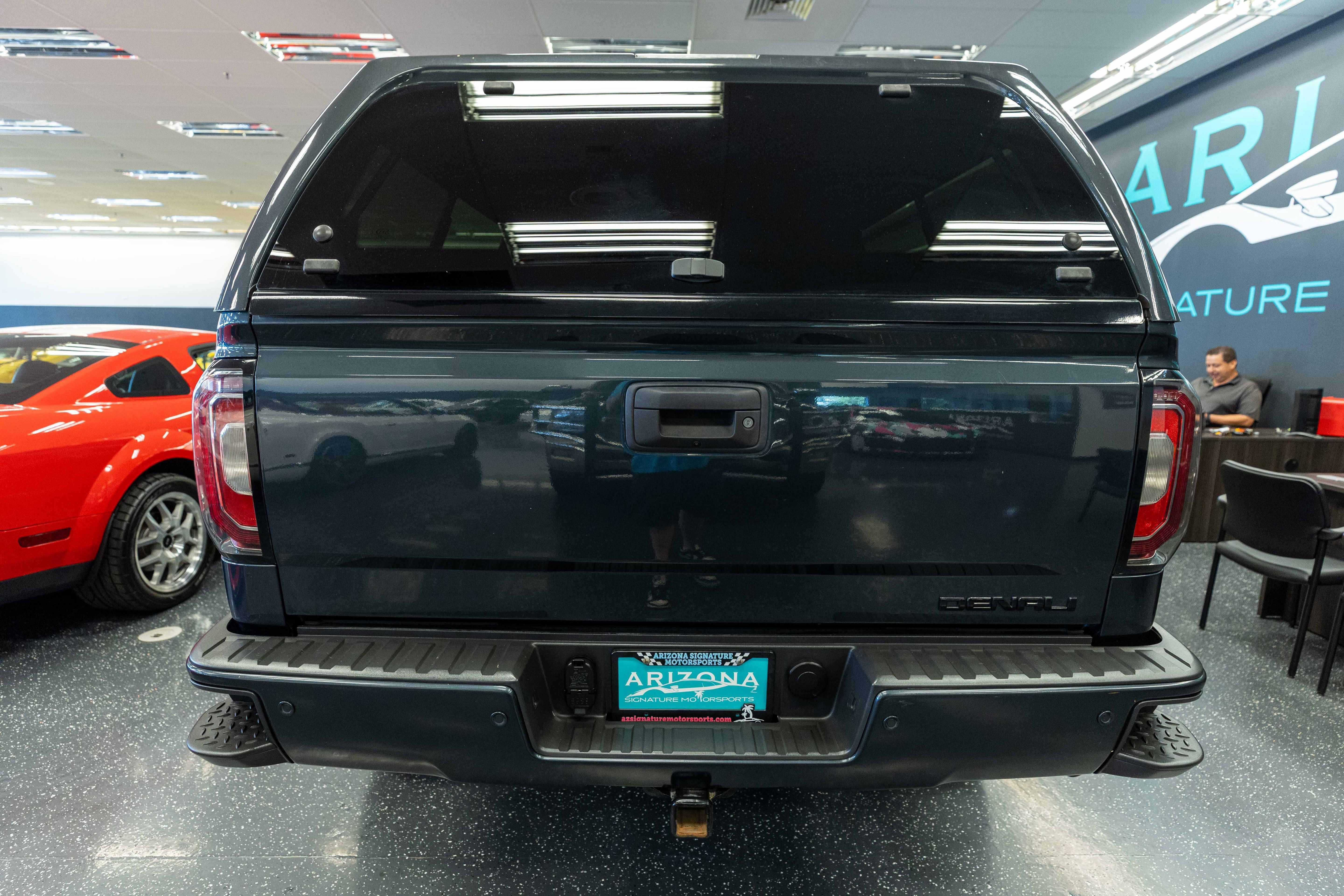 Used 2018 GMC Sierra 1500 Denali AWD/4WD image 7