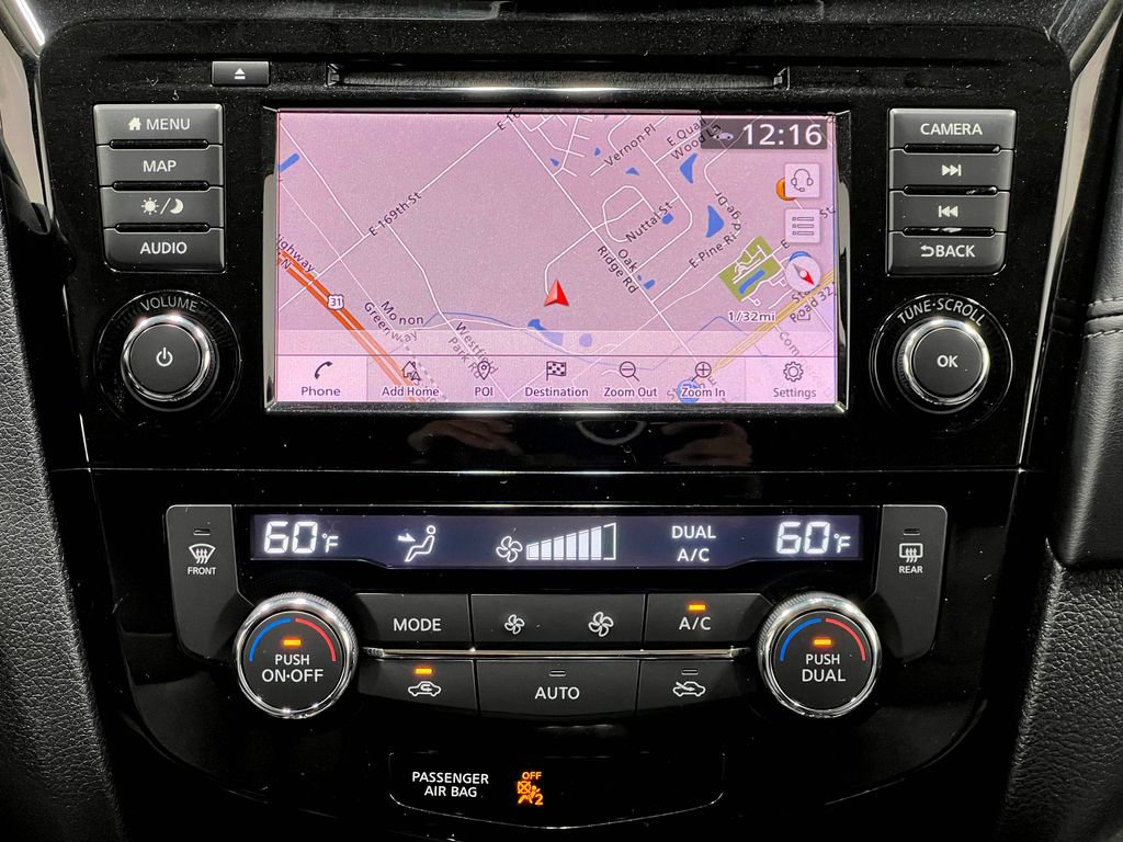 Used 2019 Nissan Rogue SL AWD/4WD image 11