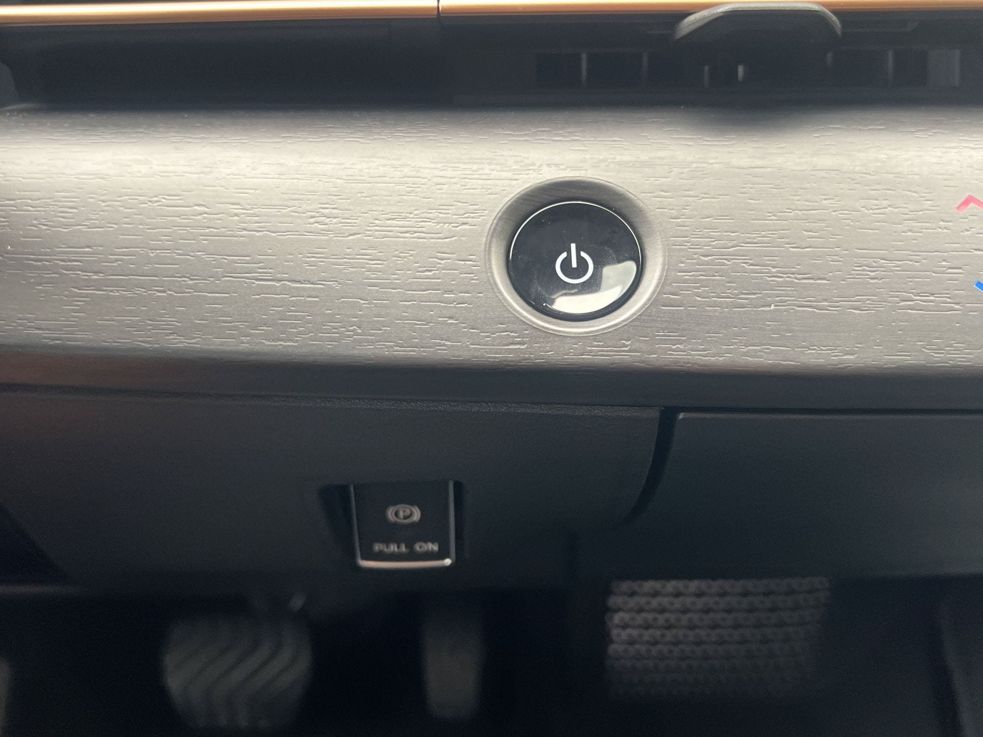 Certified 2024 Nissan Ariya FWD image 7