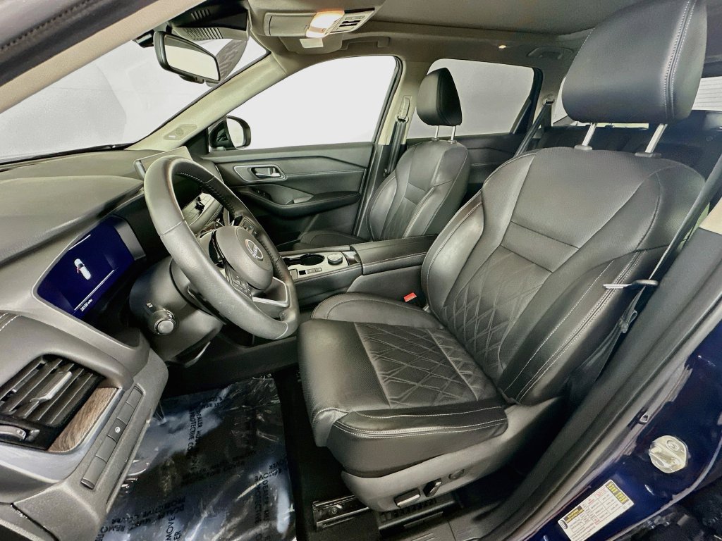 Certified 2024 Nissan Rogue Platinum AWD/4WD image 30