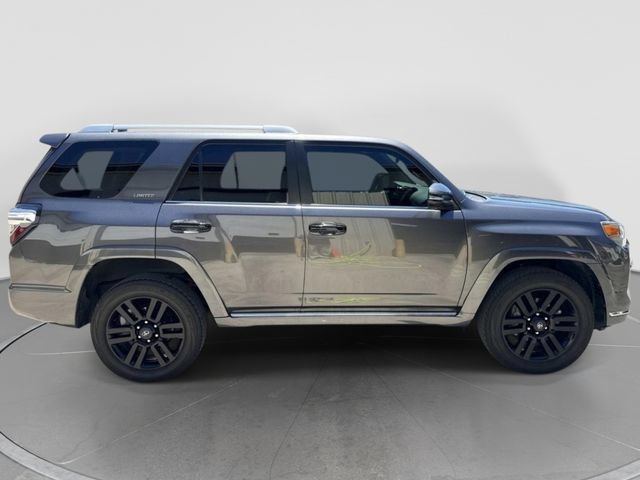 Used 2022 Toyota 4Runner Limited AWD/4WD image 9