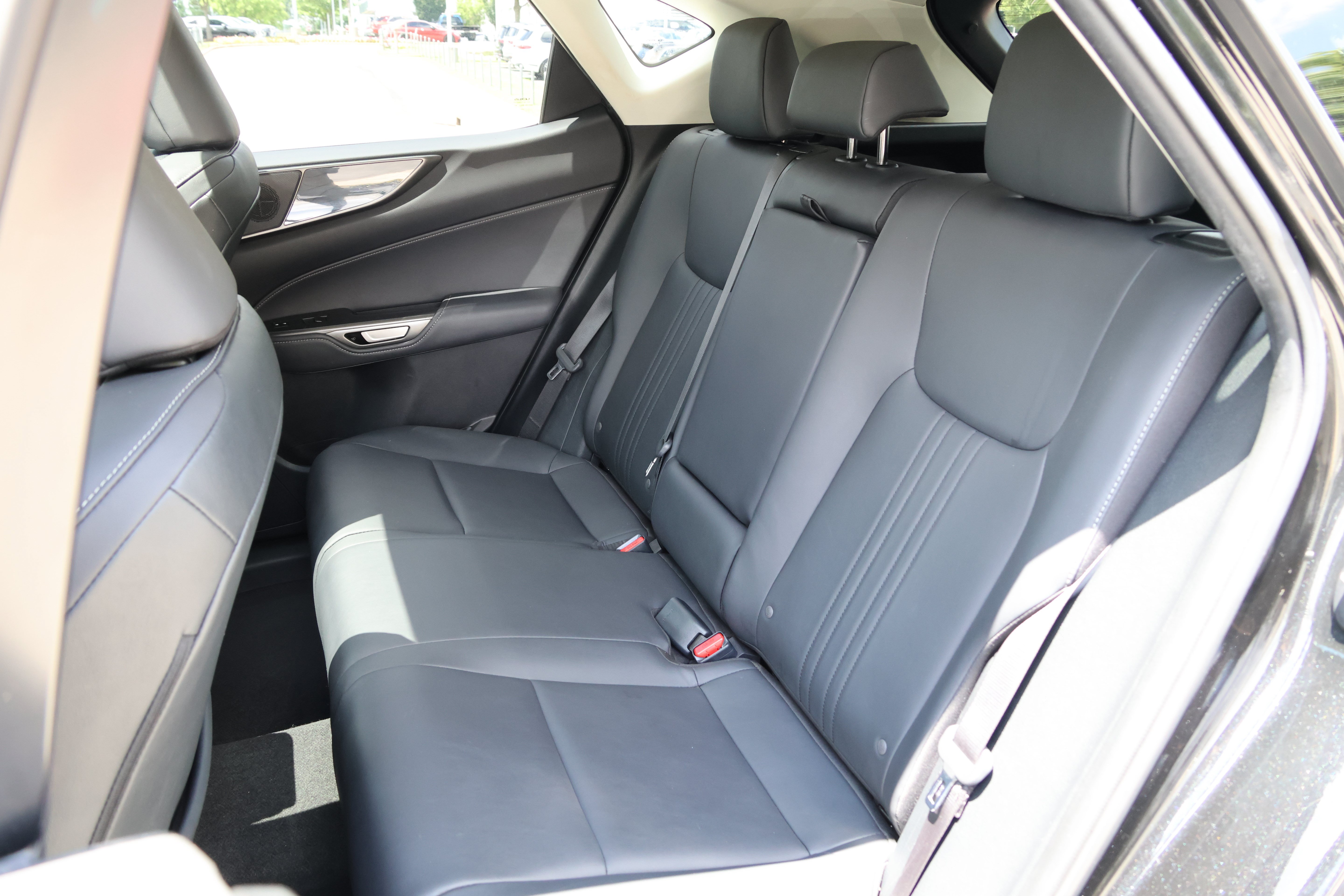Certified 2023 Lexus NX 250 FWD w/ Towing Package (2000 Lbs) image 37