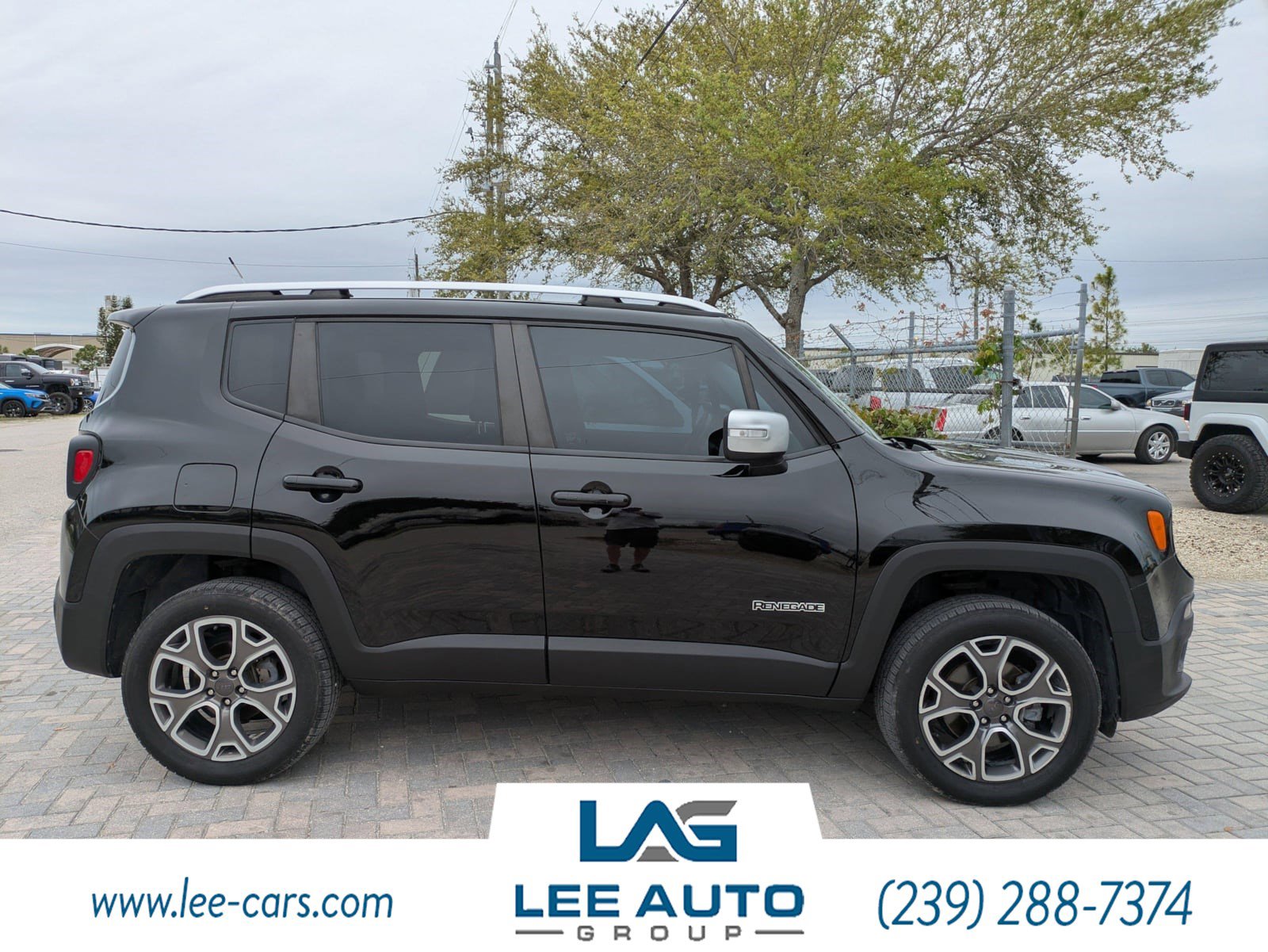 Used 2017 Jeep Renegade Limited AWD/4WD video 2