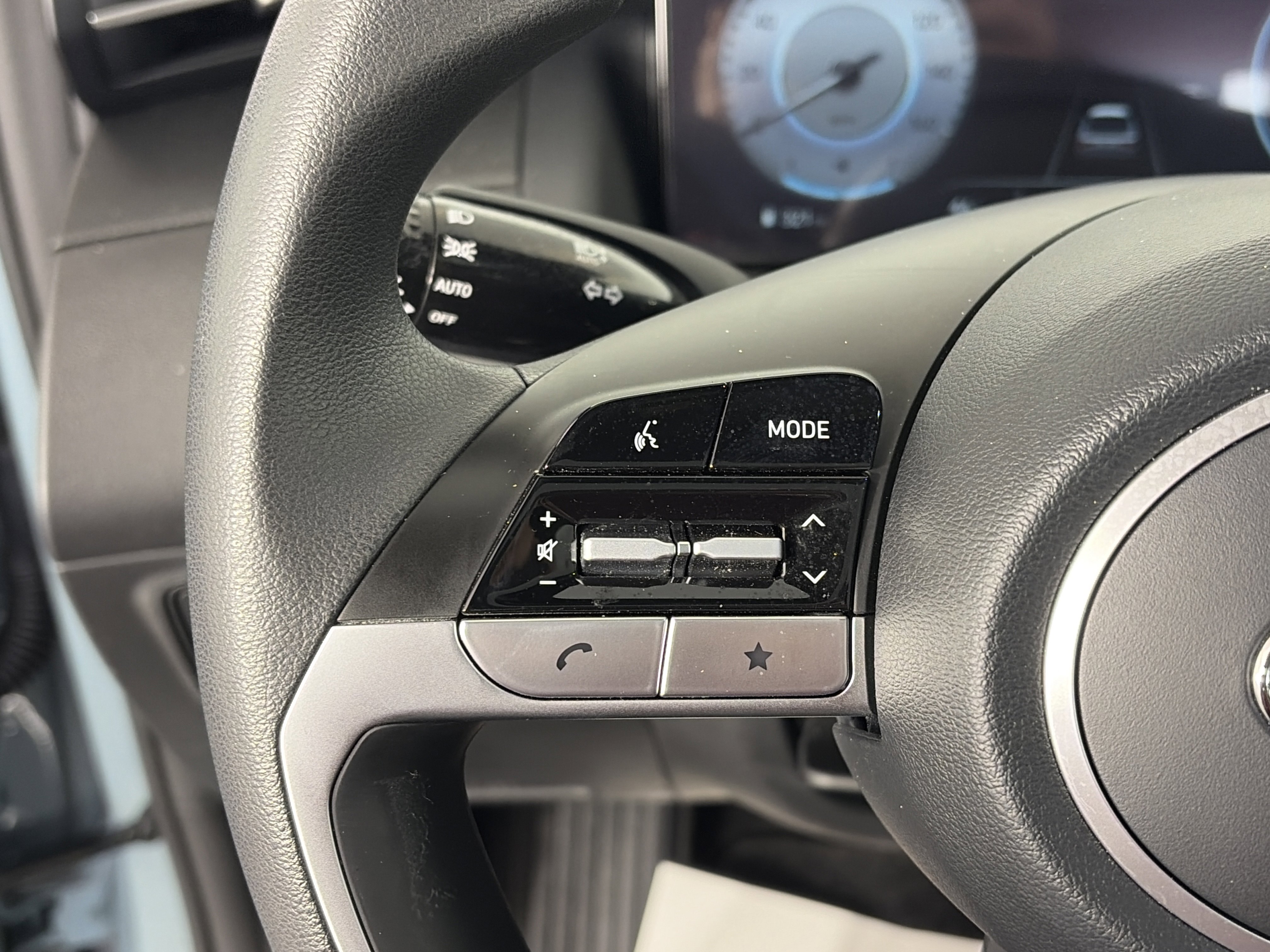 Used 2024 Hyundai Santa Cruz SEL w/ Activity Package image 28