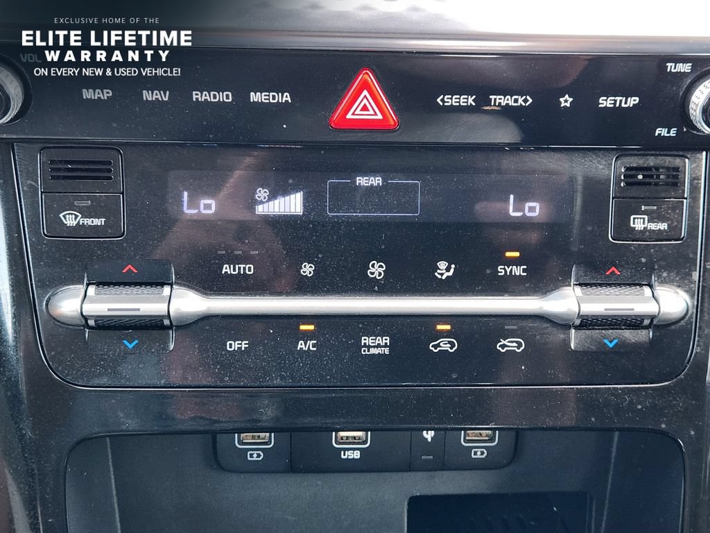 Certified 2024 Kia Carnival SX Prestige FWD image 19
