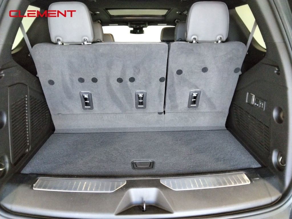 Used 2024 GMC Yukon AT4 image 9