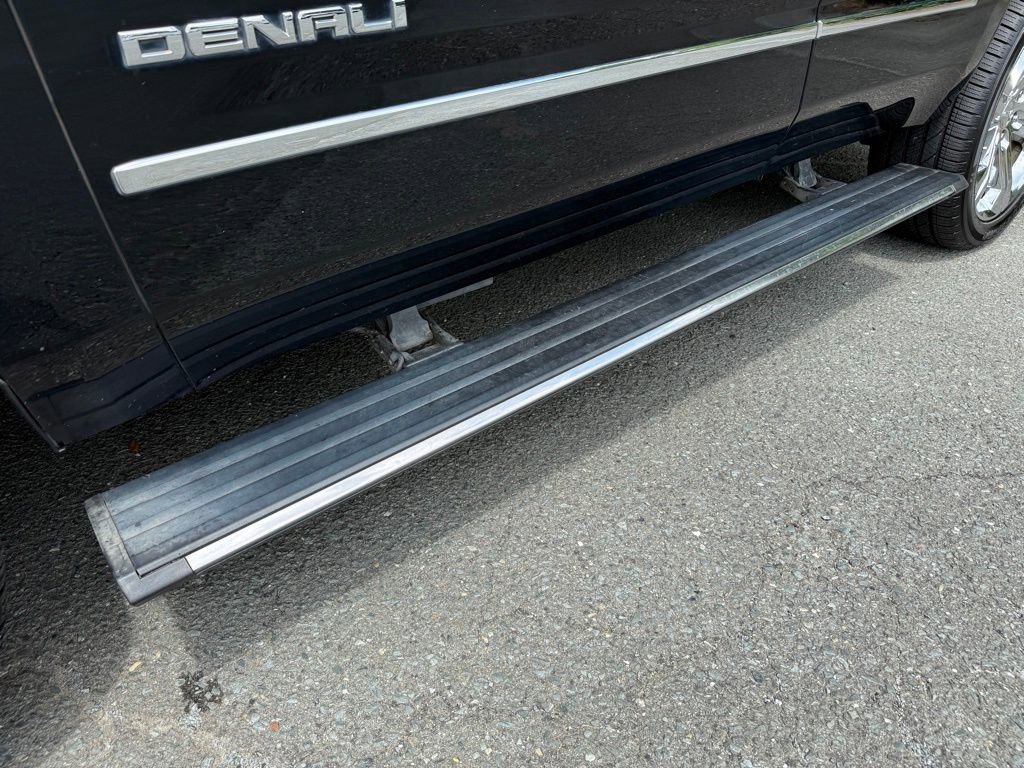 Certified 2020 GMC Yukon Denali w/ Denali Ultimate Package image 57