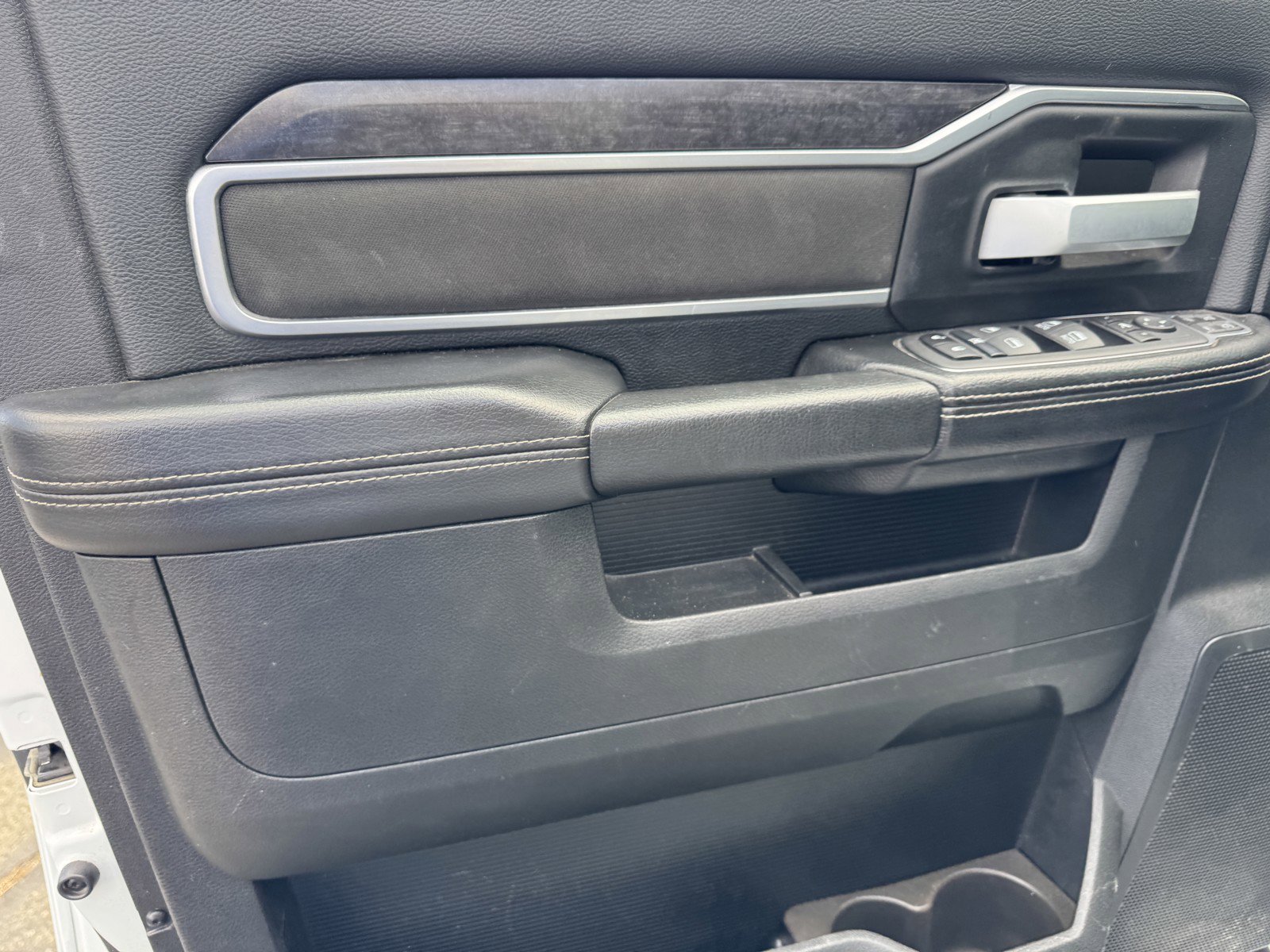 Used 2024 RAM 2500 Big Horn image 17