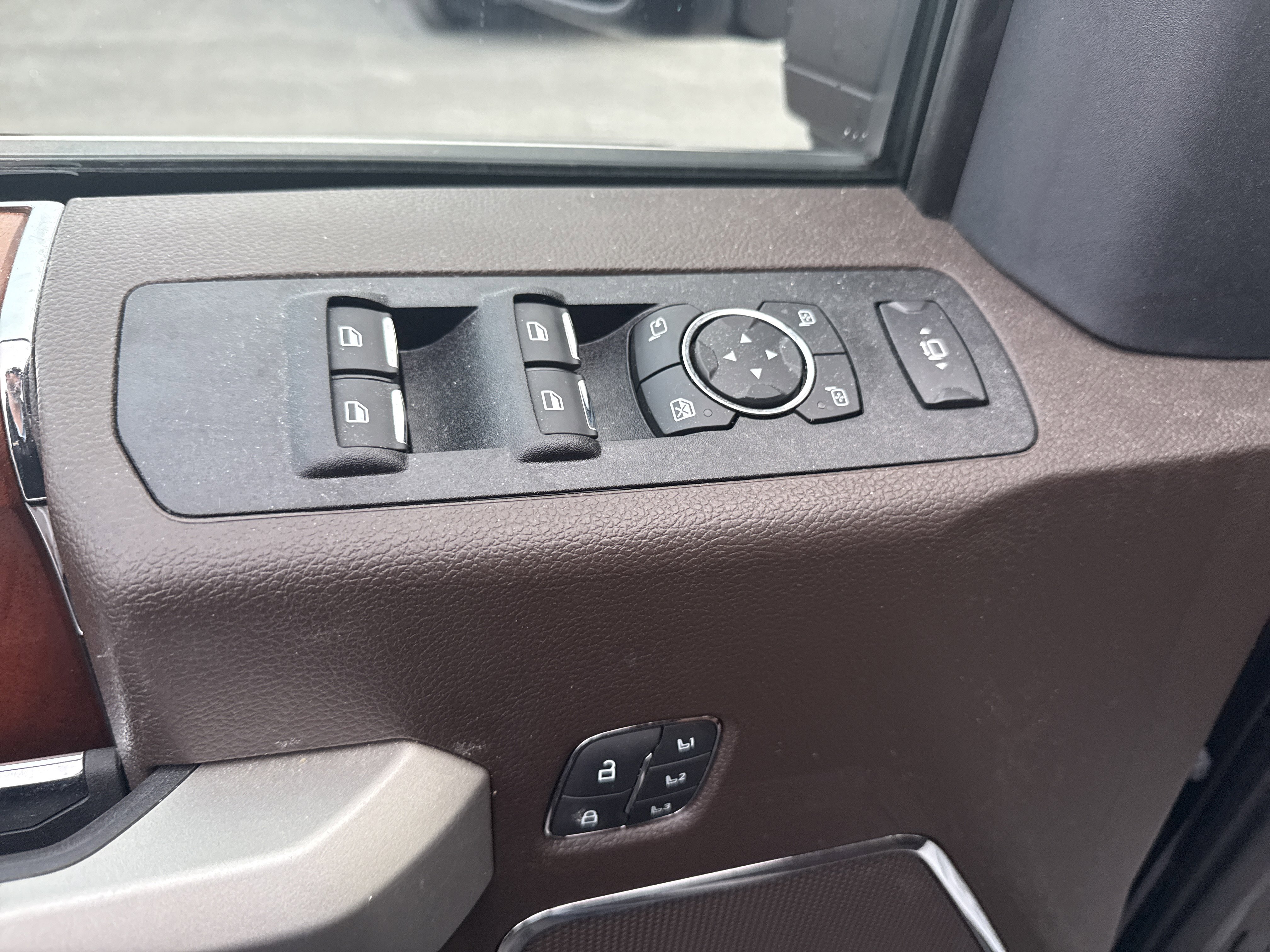 Used 2022 Ford F250 King Ranch w/ King Ranch Ultimate Package image 17