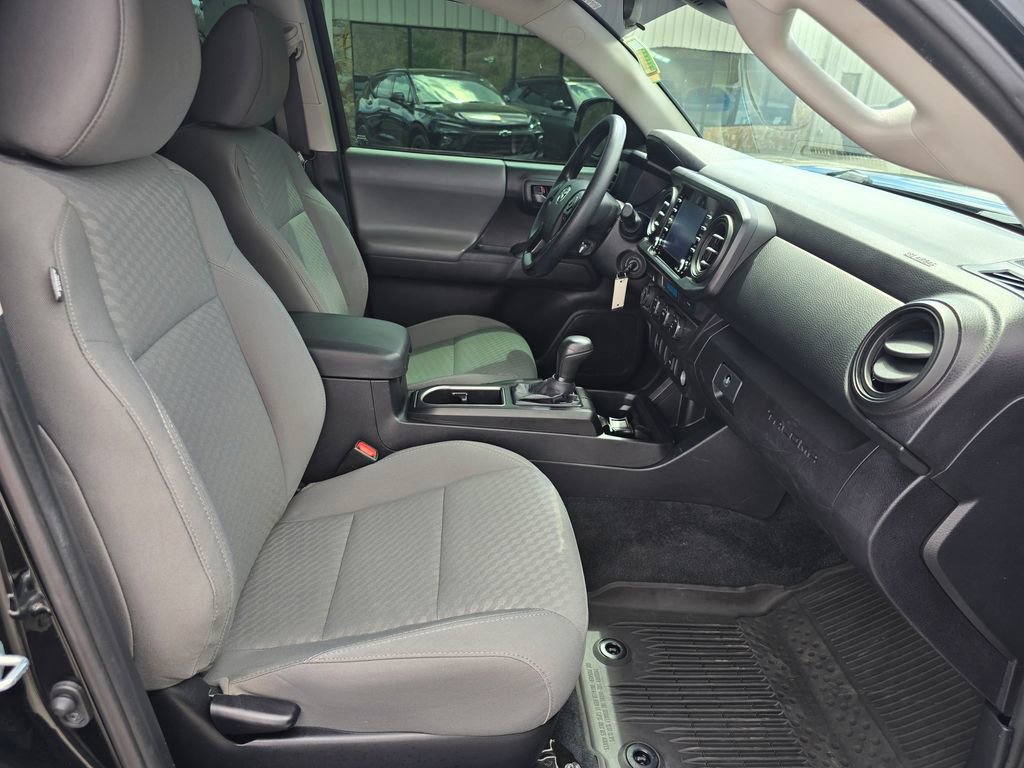 Used 2021 Toyota Tacoma SR AWD/4WD image 28