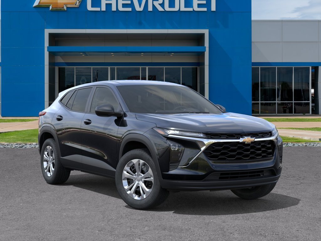 New 2026 Chevrolet Trax LS w/ Driver Confidence Package FWD image 7