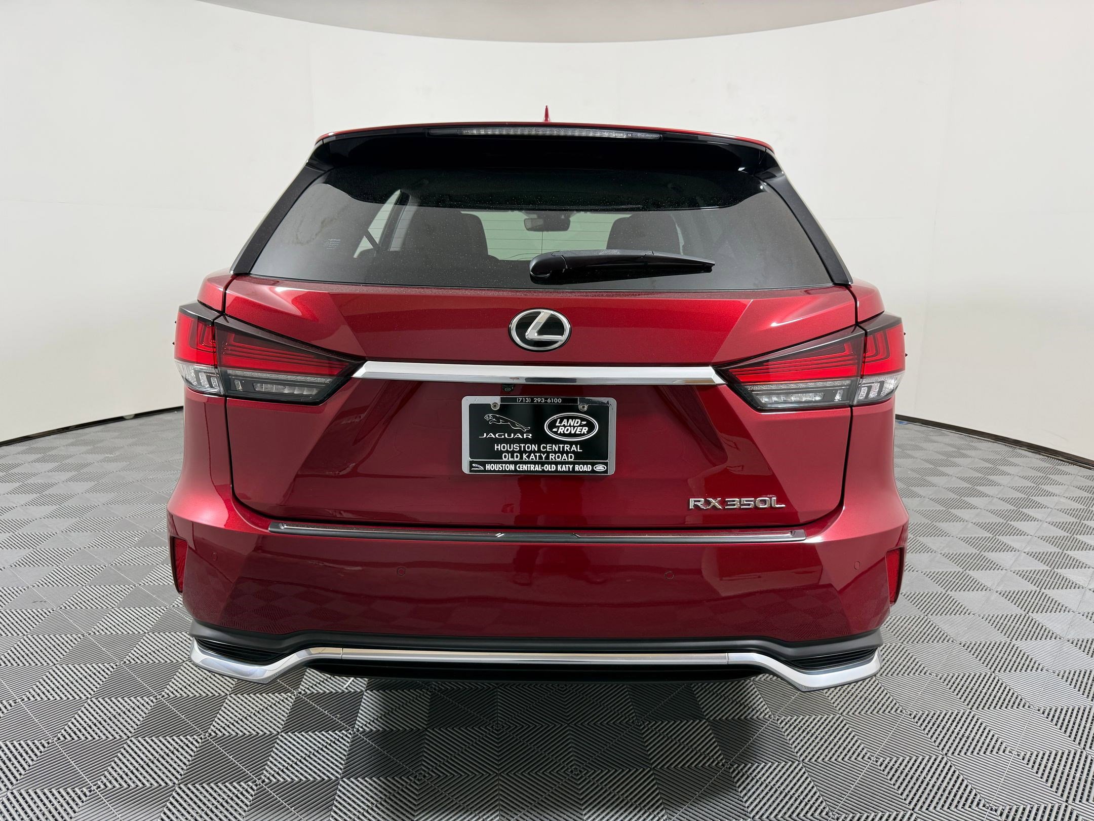 Used 2020 Lexus RX 350L Luxury w/ Accessory Package image 11