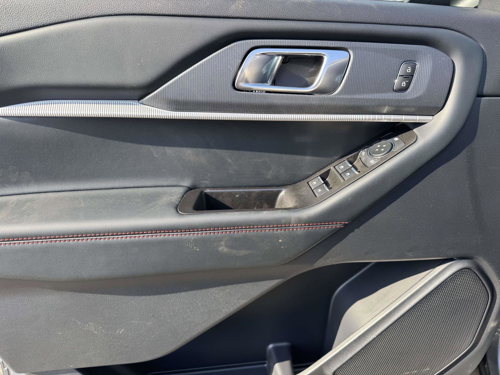 New 2026 Ford Explorer ST-Line image 14