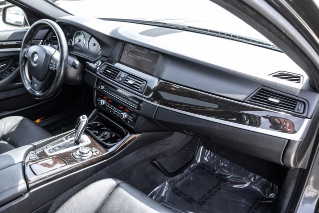 Used 2013 BMW 535i xDrive Sedan AWD/4WD image 24