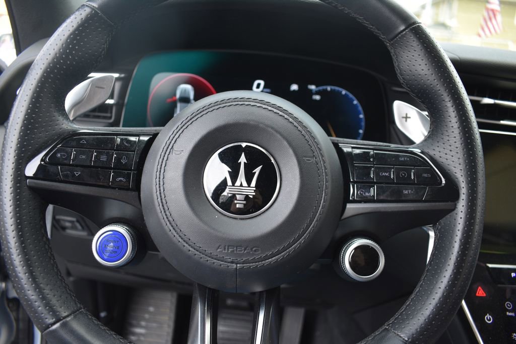Used 2024 Maserati Grecale GT image 15