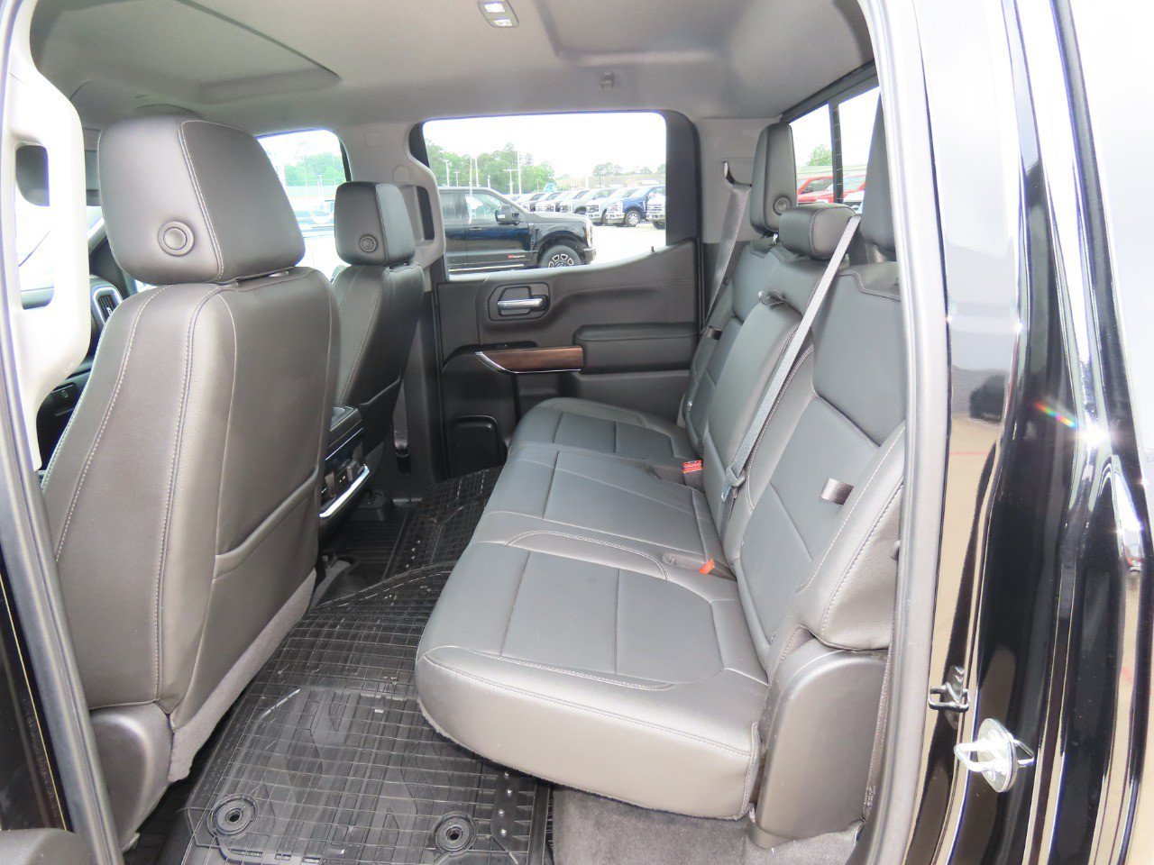 Used 2021 GMC Sierra 1500 SLT AWD/4WD image 18