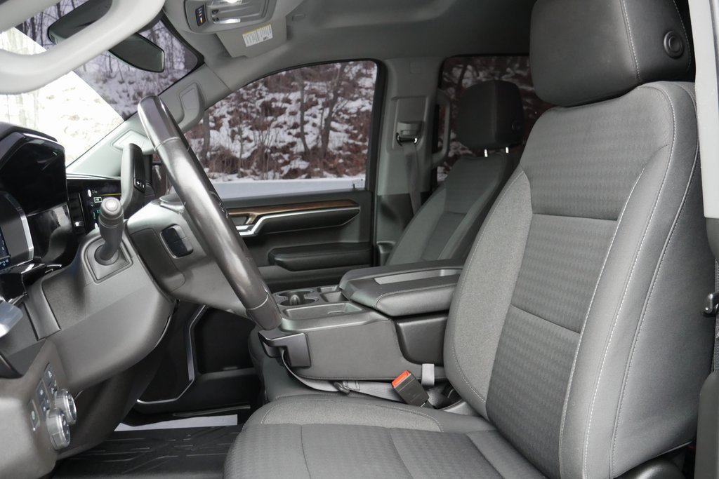 Used 2022 Chevrolet Silverado 1500 RST image 9