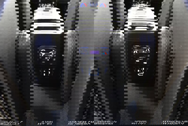 Used 2021 Chevrolet Suburban LT RWD image 26