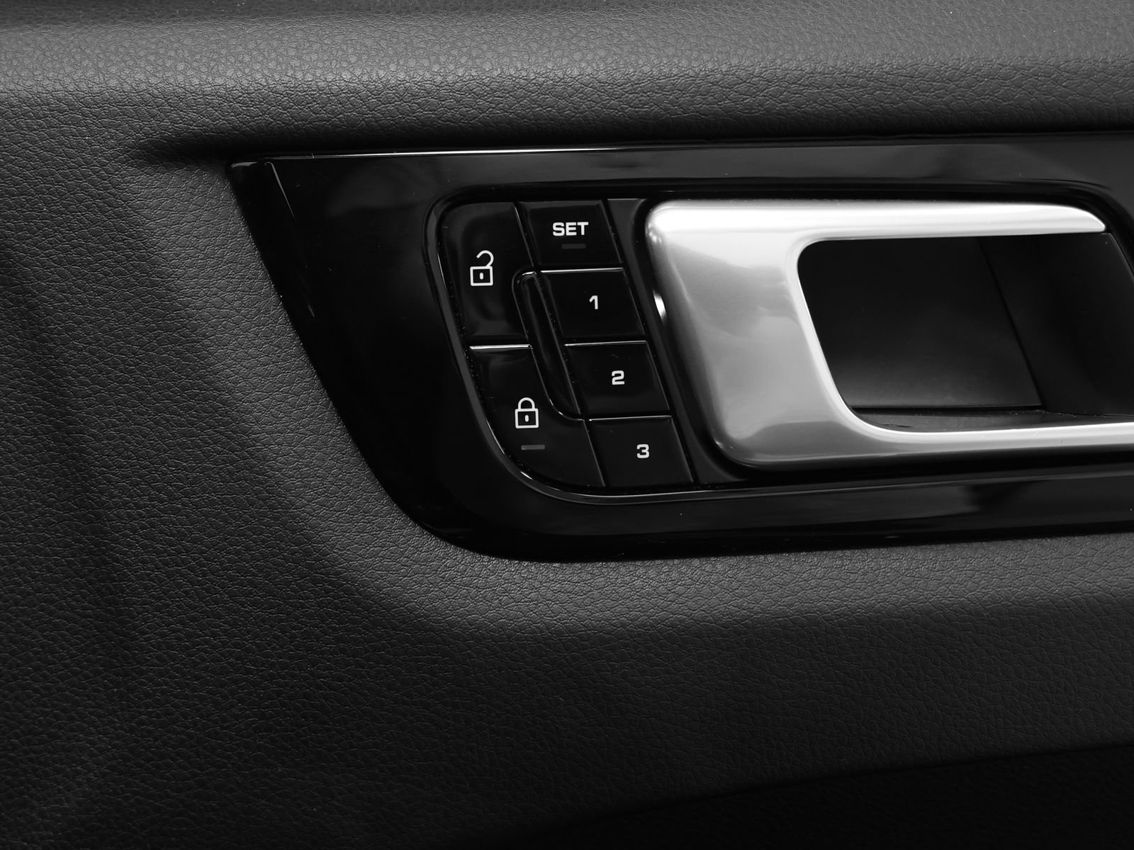 Certified 2019 Porsche Cayenne S image 20