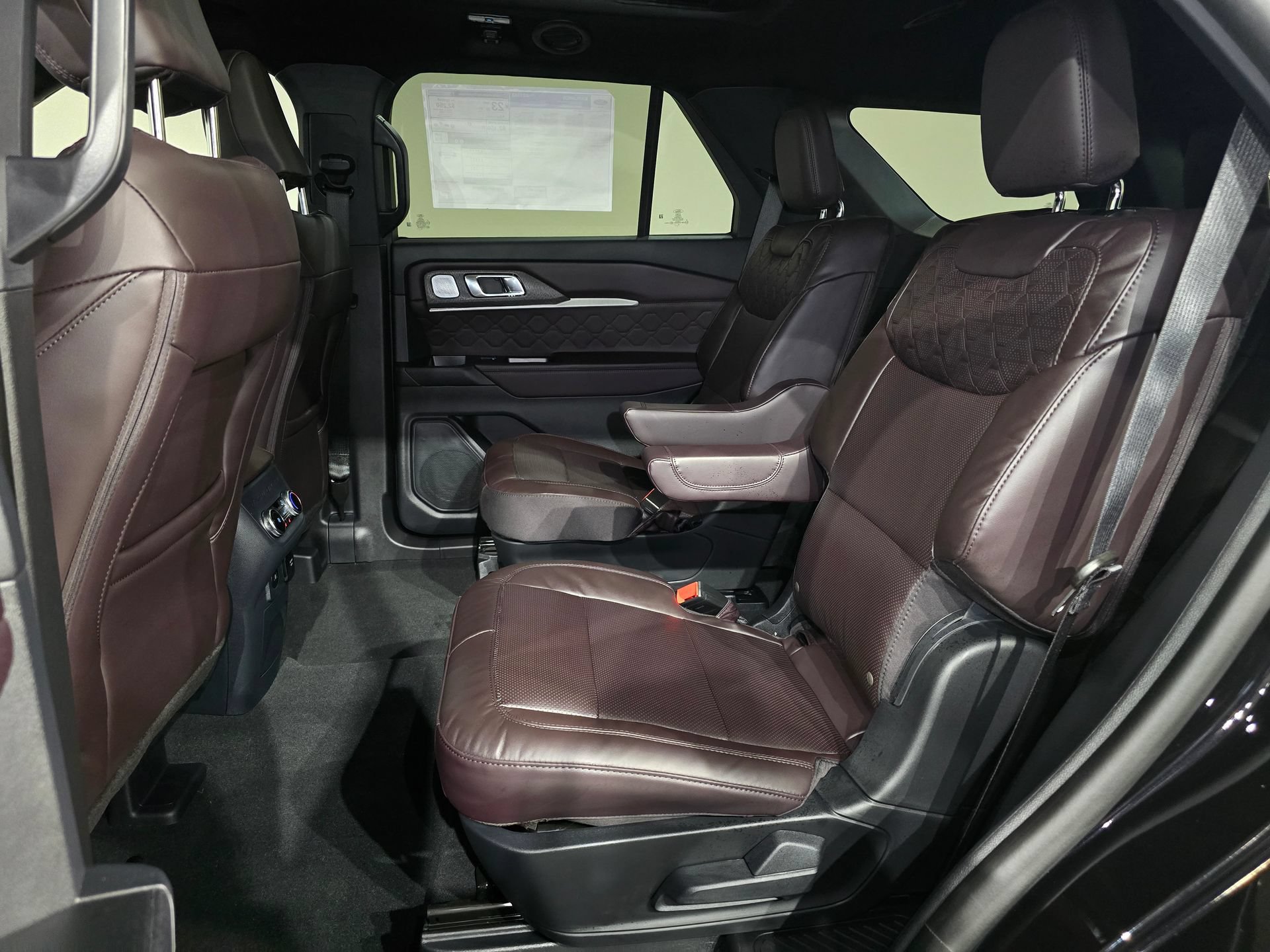New 2026 Ford Explorer Platinum w/ LUX Leather Package AWD/4WD image 35