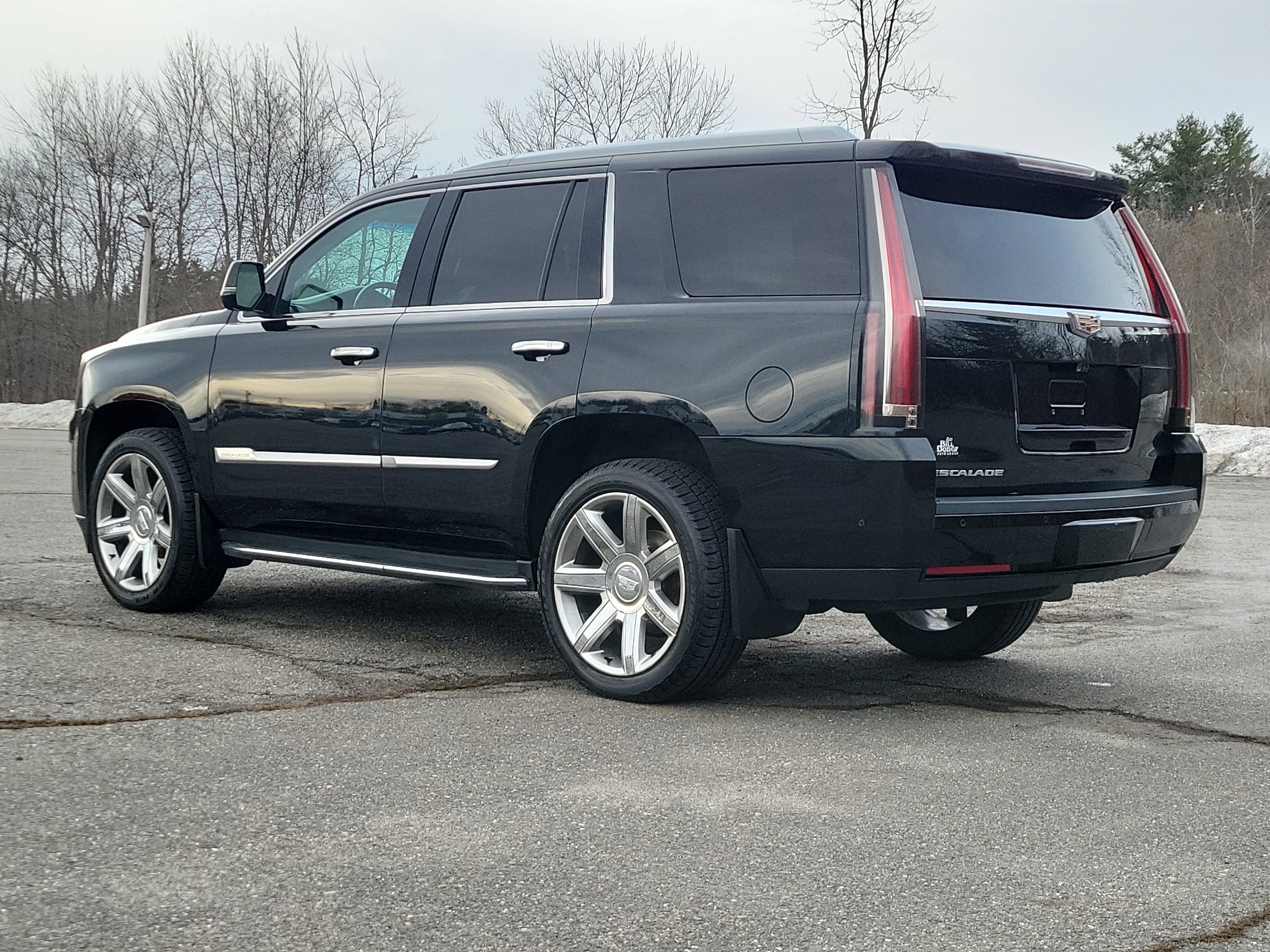 Used 2019 Cadillac Escalade Luxury image 7