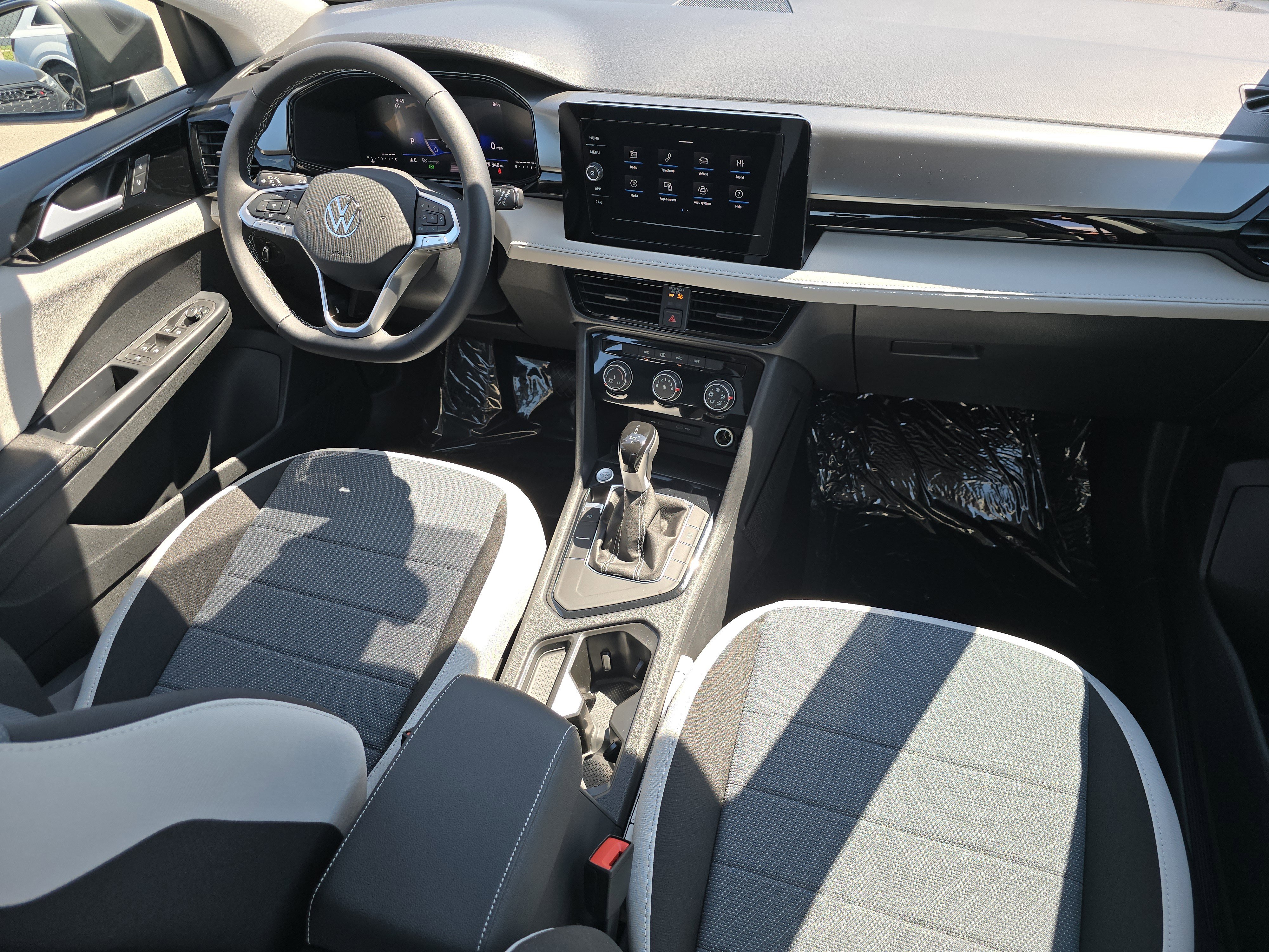 New 2025 Volkswagen Taos S image 20