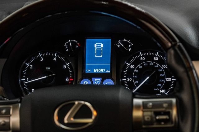 Used 2018 Lexus GX 460 Premium w/ Premium Package AWD/4WD image 19
