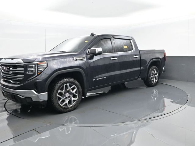 Used 2022 GMC Sierra 1500 SLT image 2
